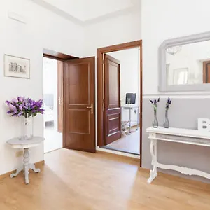 Bed & Breakfast Domus Merulana Bed And Breakfast