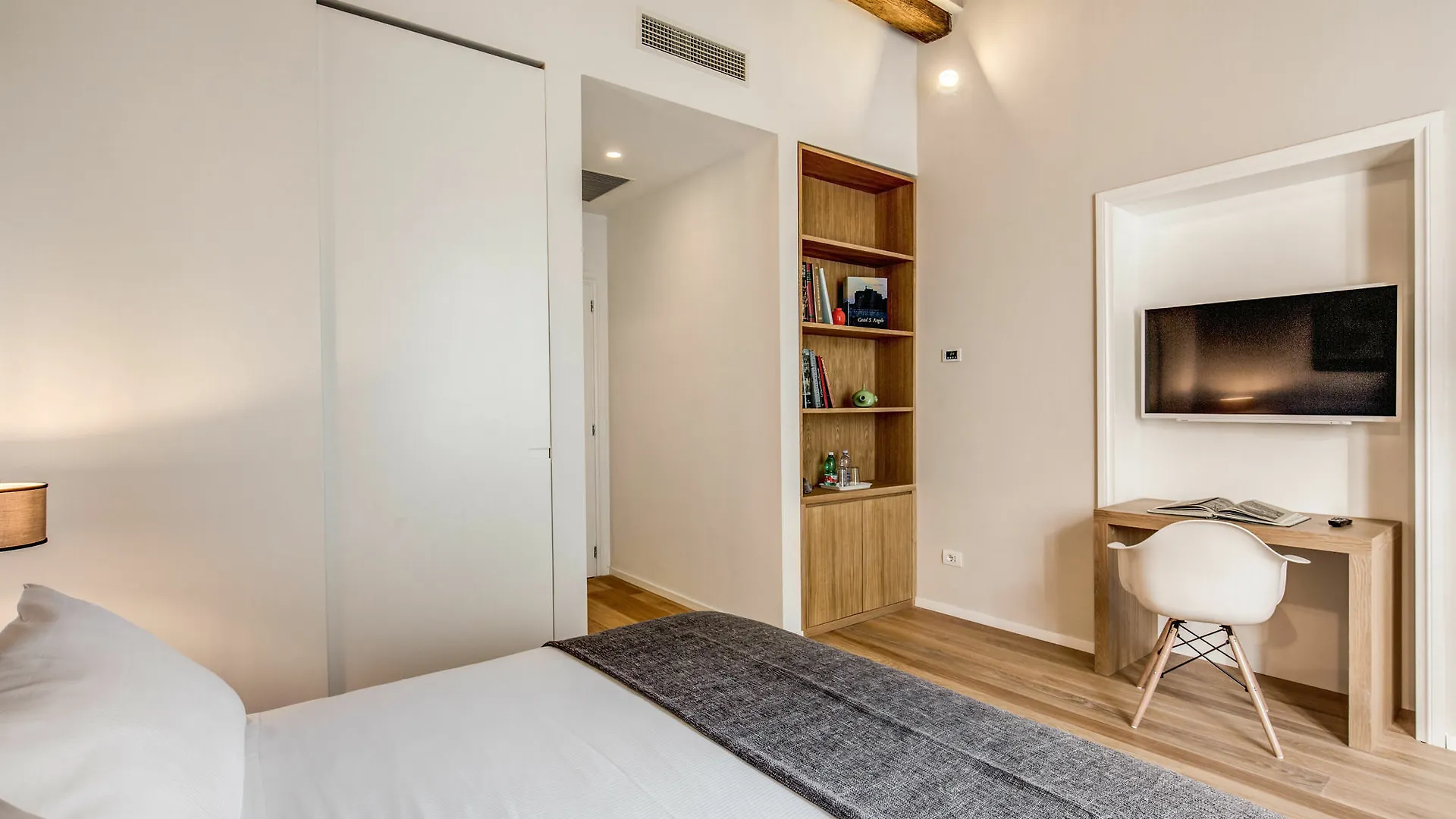 *** Guest house Dopodomani Suite Rome Italy